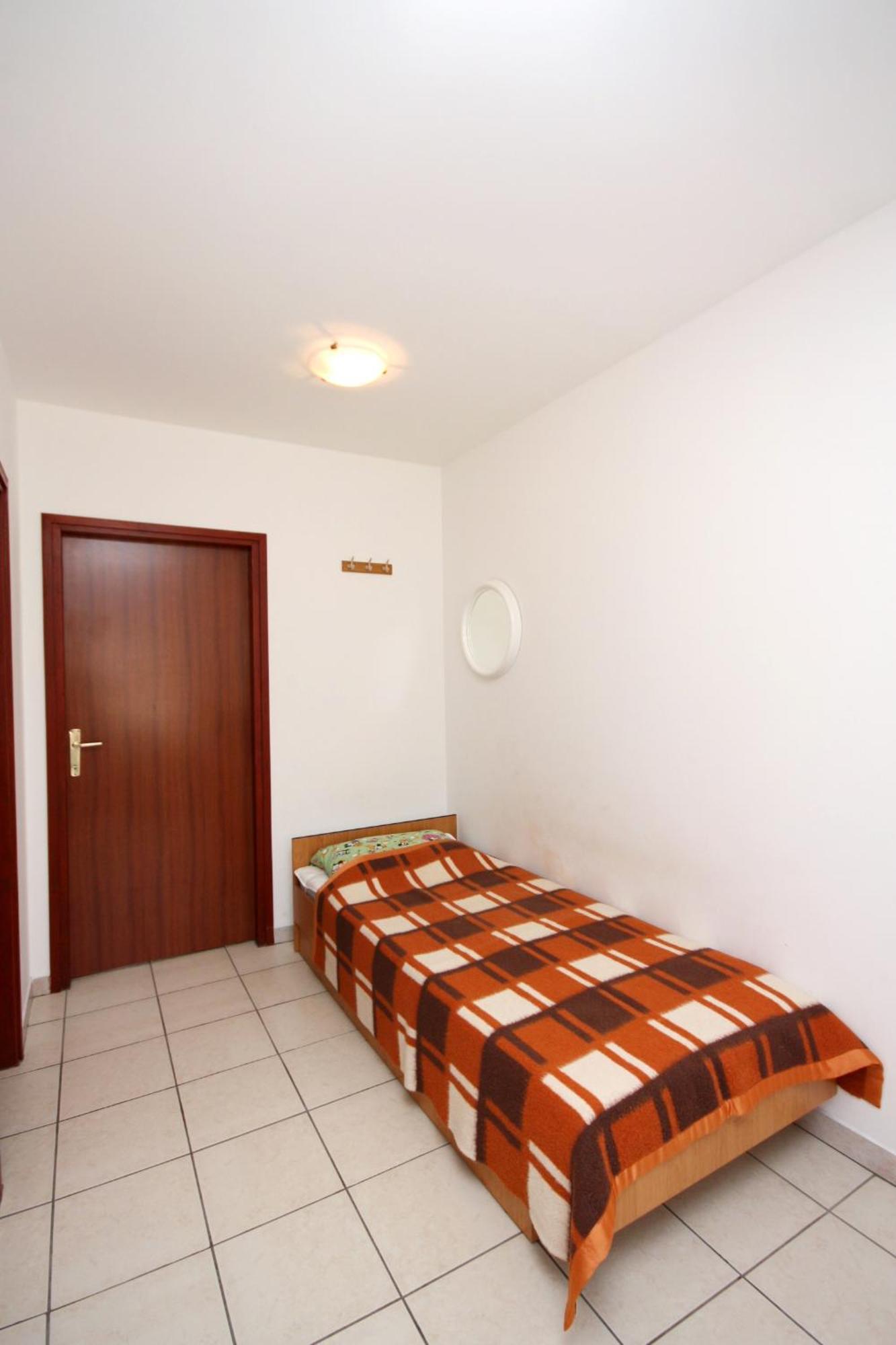 Apartments With A Parking Space Jezera, Murter - 5107 Bilik gambar