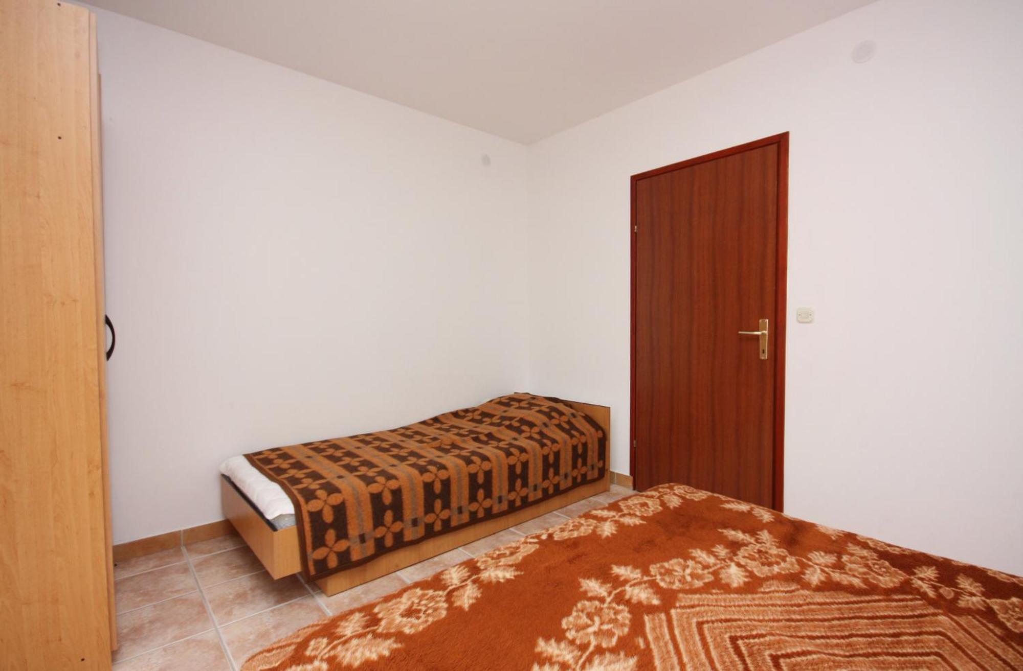 Apartments With A Parking Space Jezera, Murter - 5107 Bilik gambar